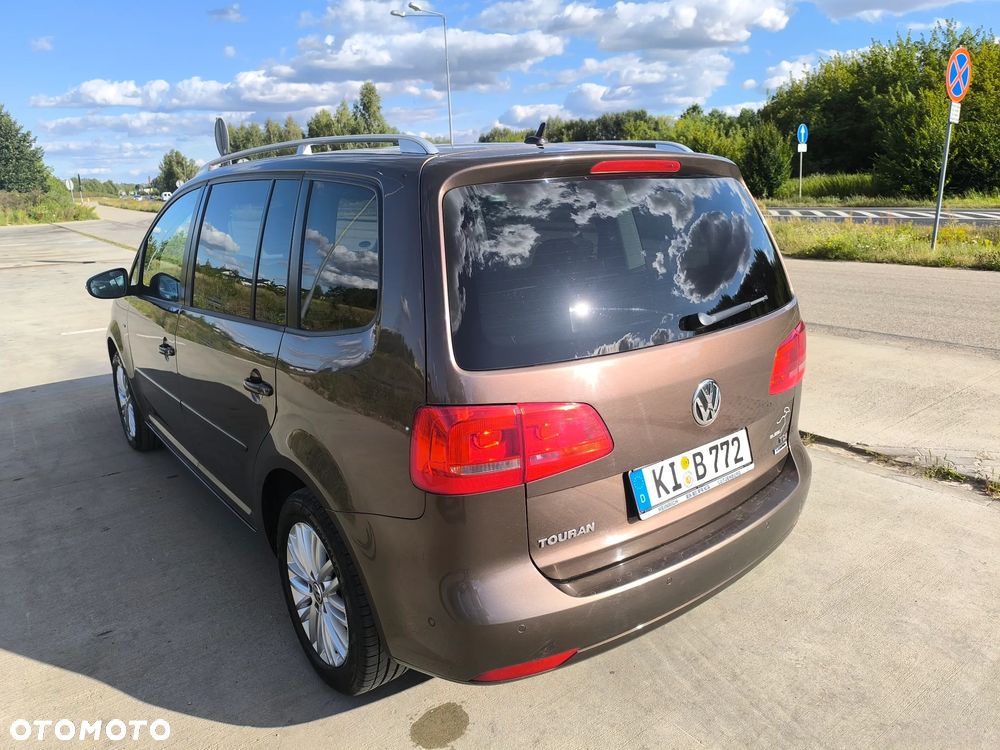 Volkswagen Touran 1.6 TDI DPF BlueMot Comfortline - 6