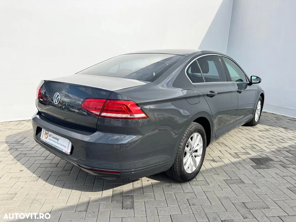 Volkswagen Passat - 3