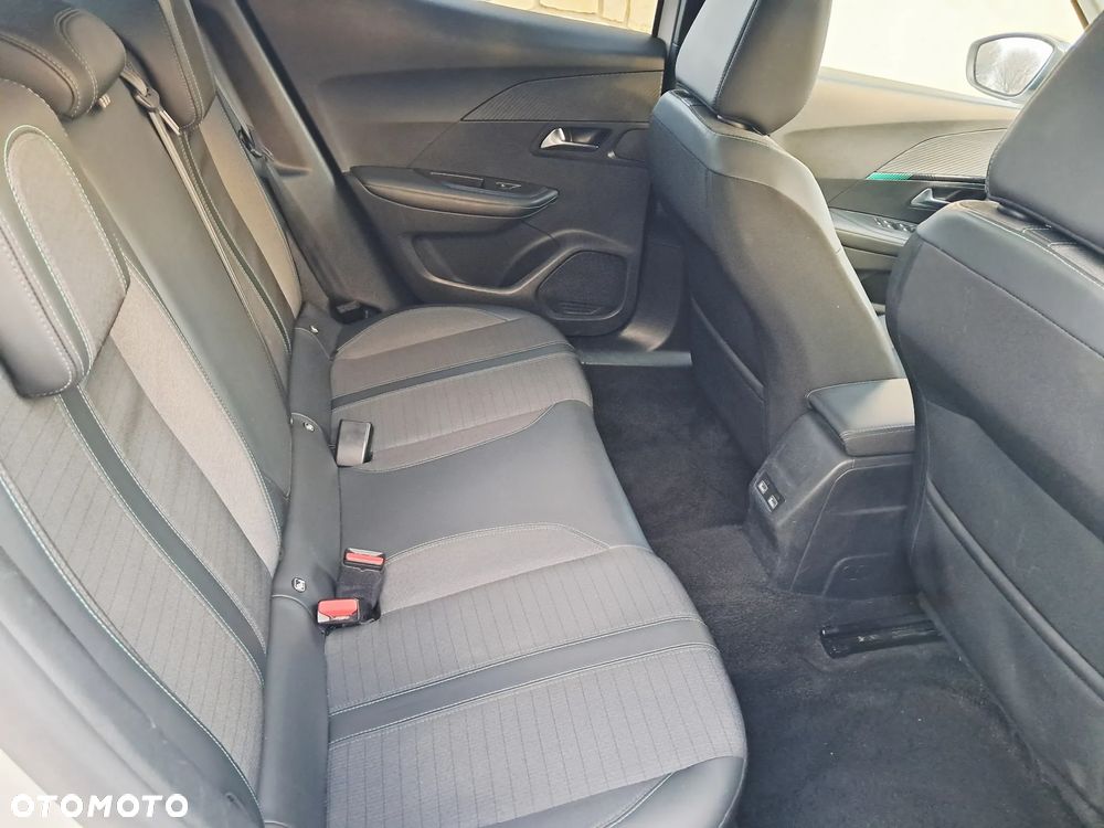 Peugeot 2008 1.2 Pure Tech GPF Allure S&S - 8