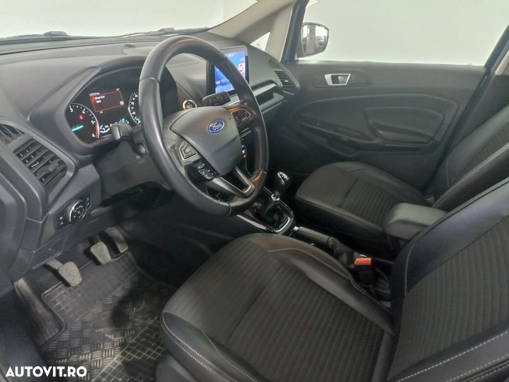 Ford EcoSport - 10