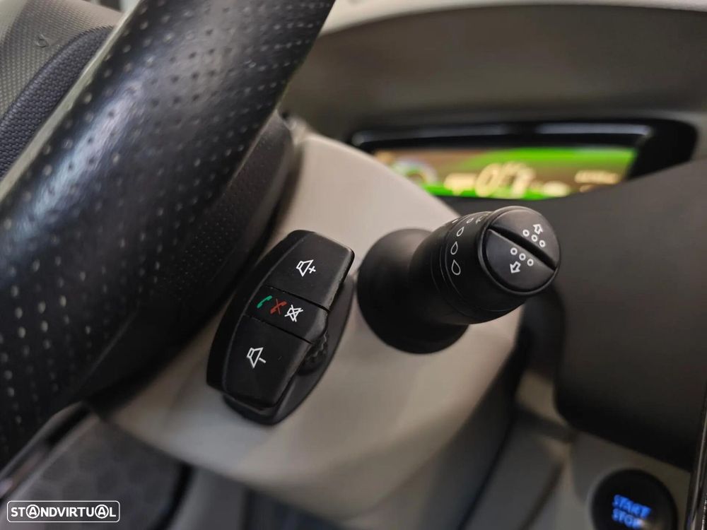 Renault Zoe (c/ Bateria) 22 kwh Life - 42