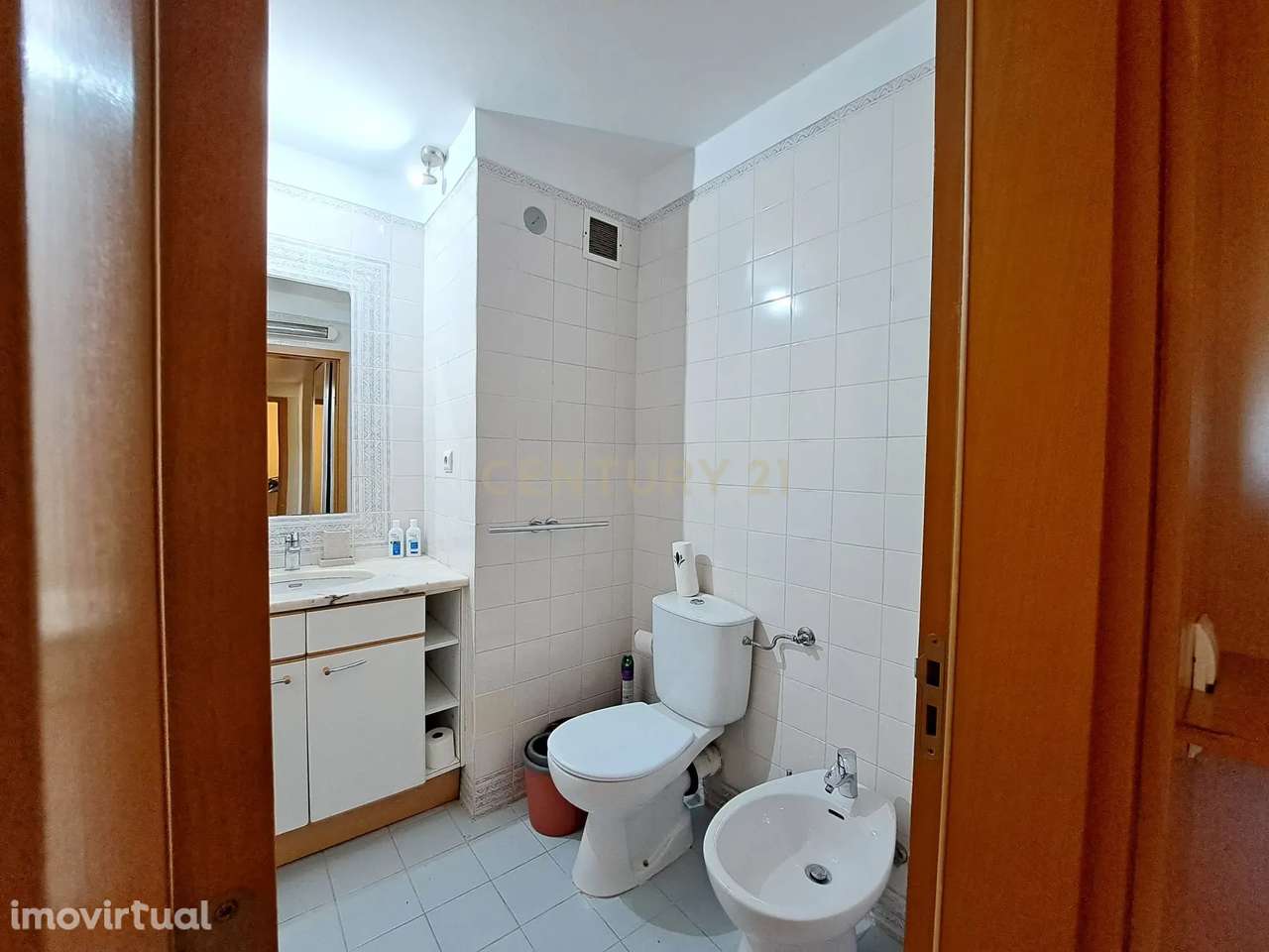 Espaçoso T1 para arrendamento, junto ao Metro das Olaias - Grande imagem: 4/13