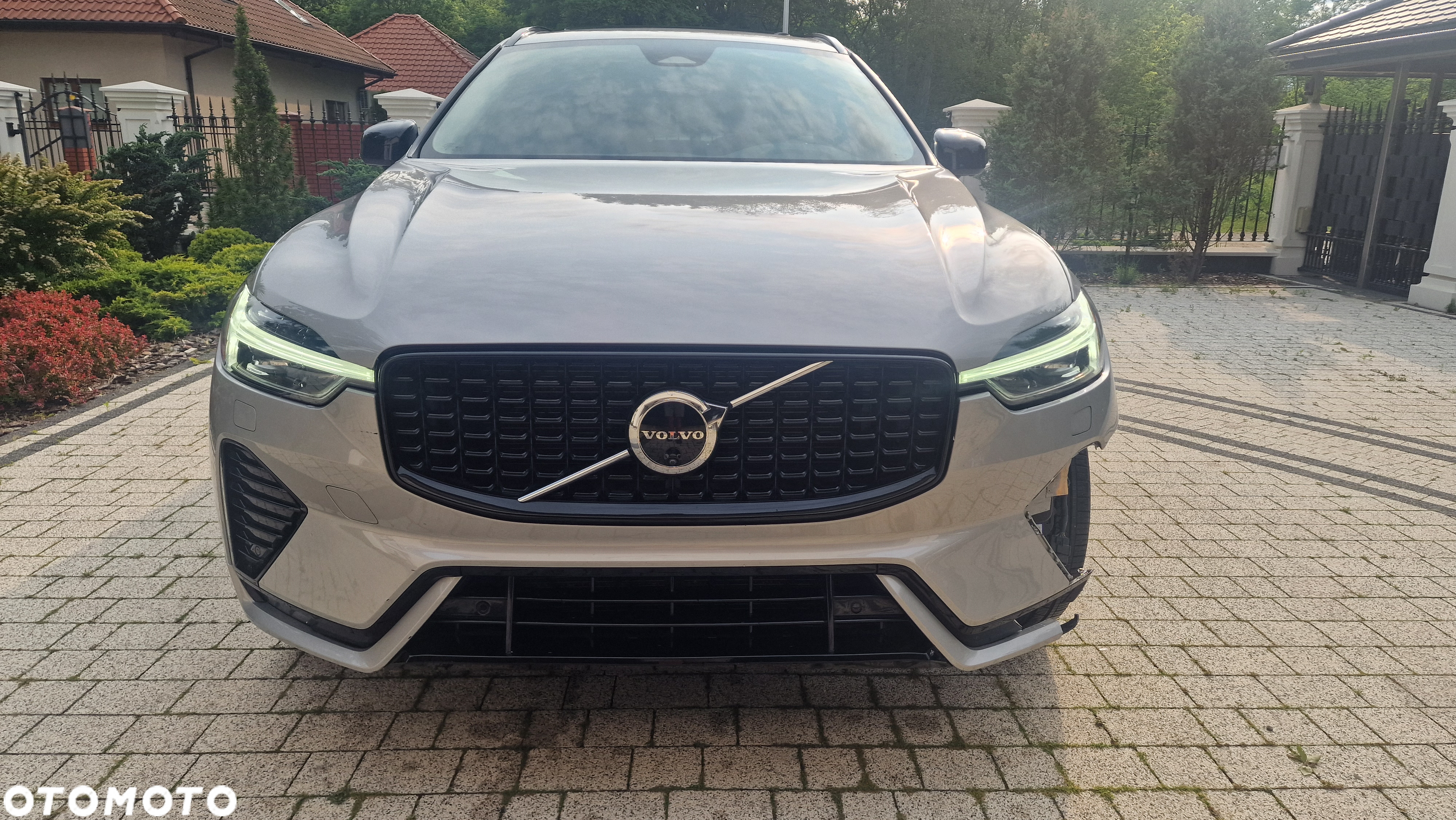 Volvo XC 60 B5 B AWD Plus Dark - 9