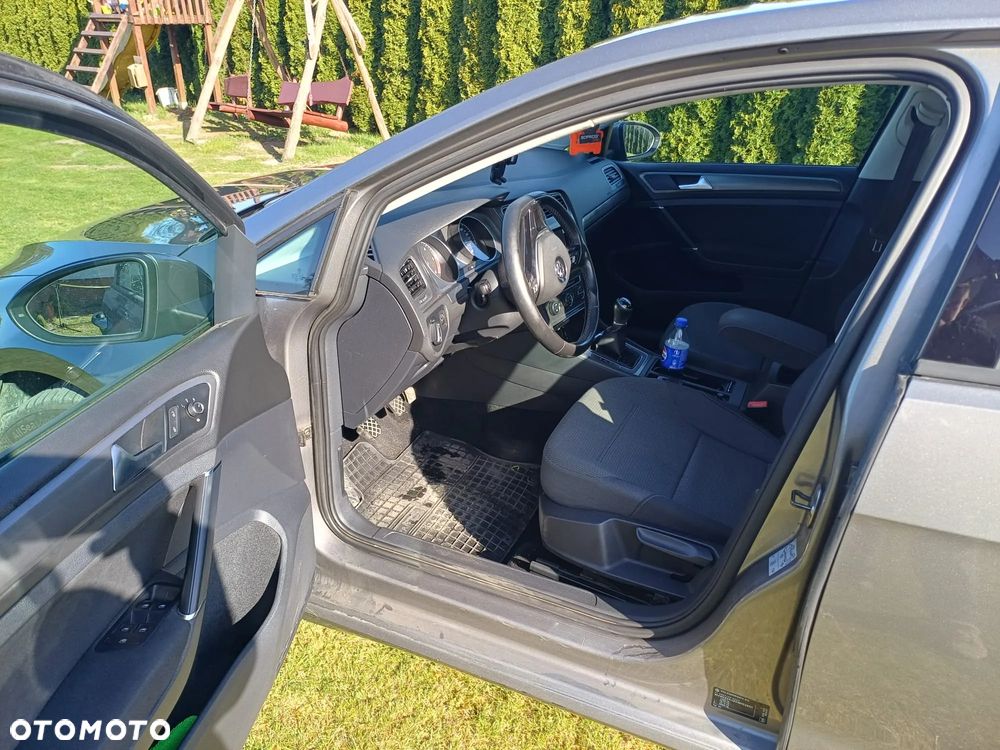 Volkswagen Golf 1.6 TDI BlueMotion Technology Comfortline - 8