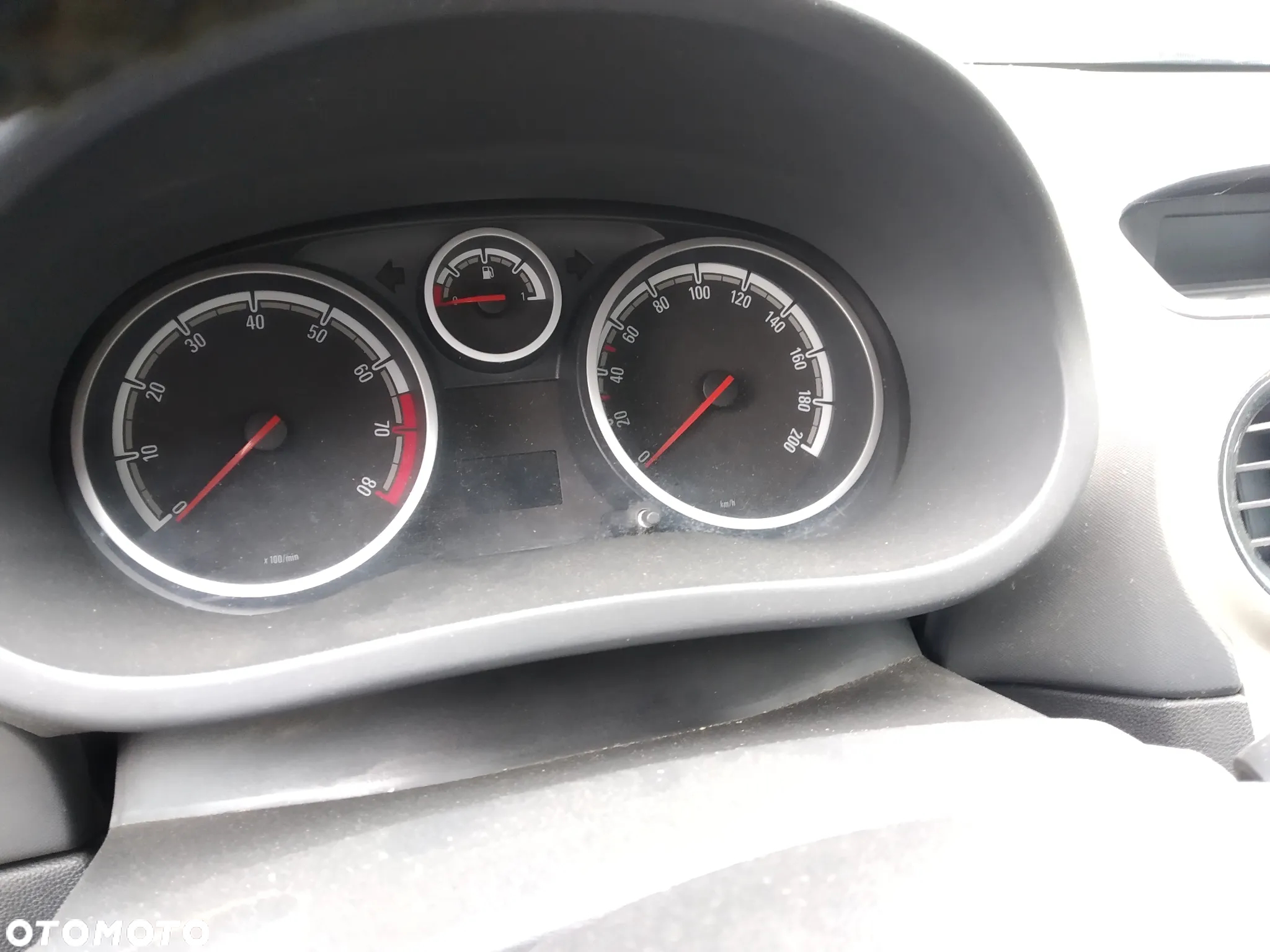 OPEL CORSA D 06 - 11 1.2 Z12XEP LAMPA PRZÓD LEWA PRAWA - 23