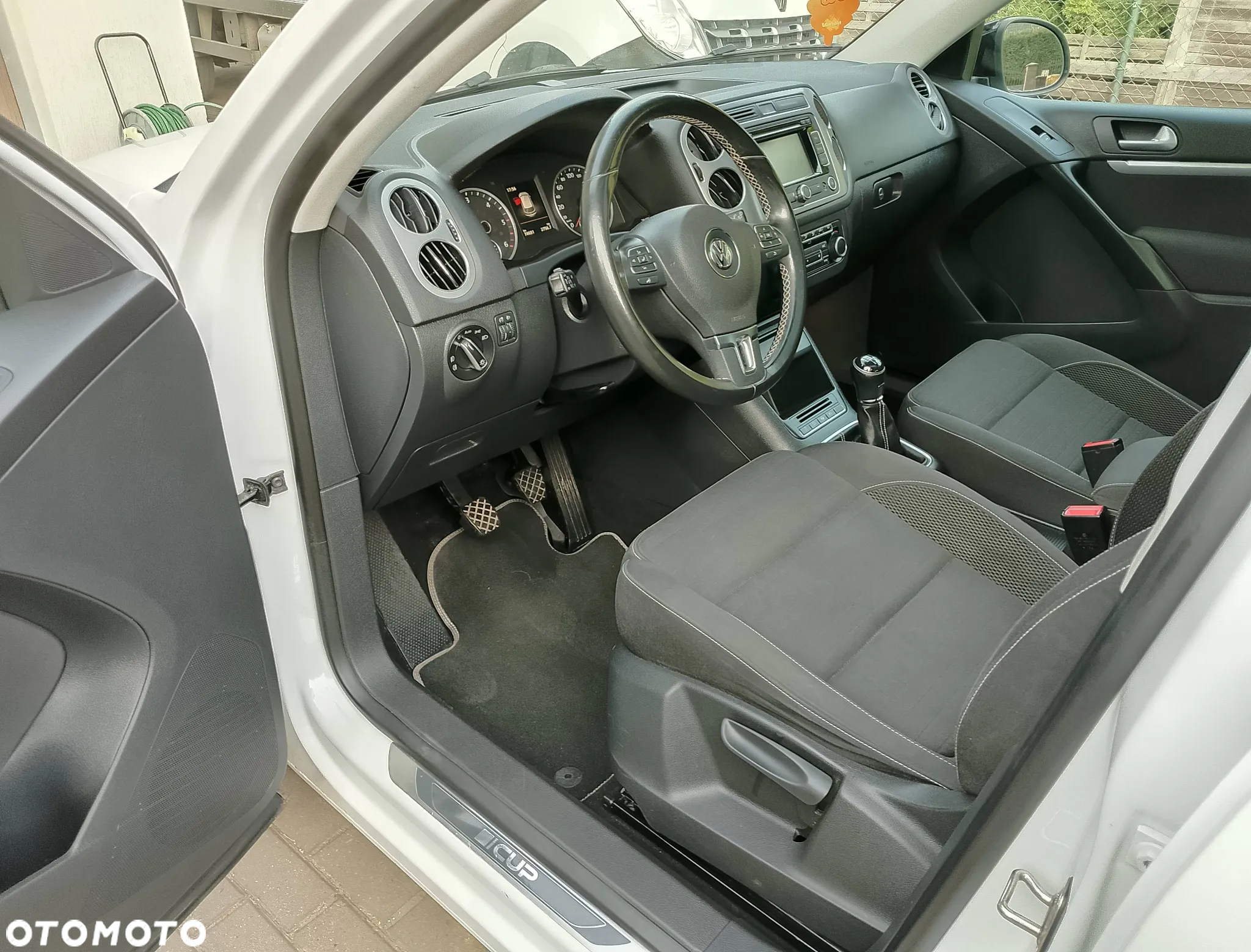 Volkswagen Tiguan 2.0 TDI DPF BlueMotion Technology Cup Sport & Style - 13