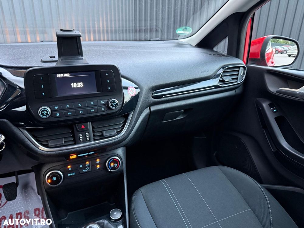 Ford Fiesta - 10