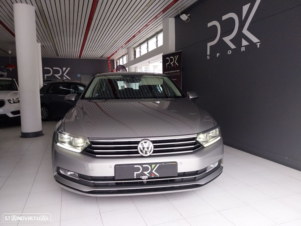 VW Passat - 2
