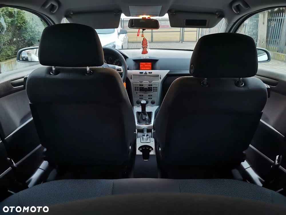 Opel Astra 1.6 Innovation - 15