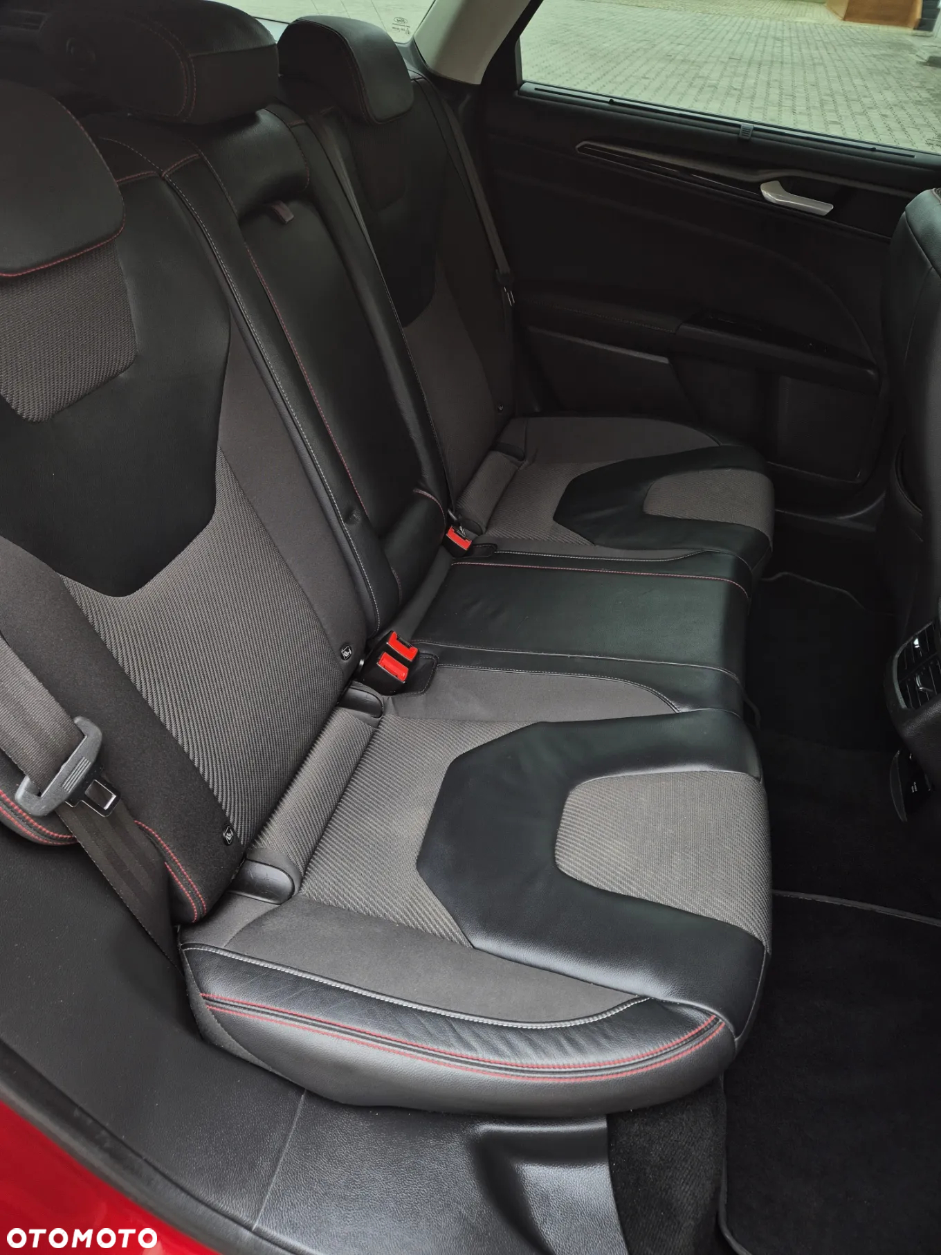 Ford Mondeo Turnier 2.0 TDCi Start-Stopp PowerShift-Aut ST-Line - 10