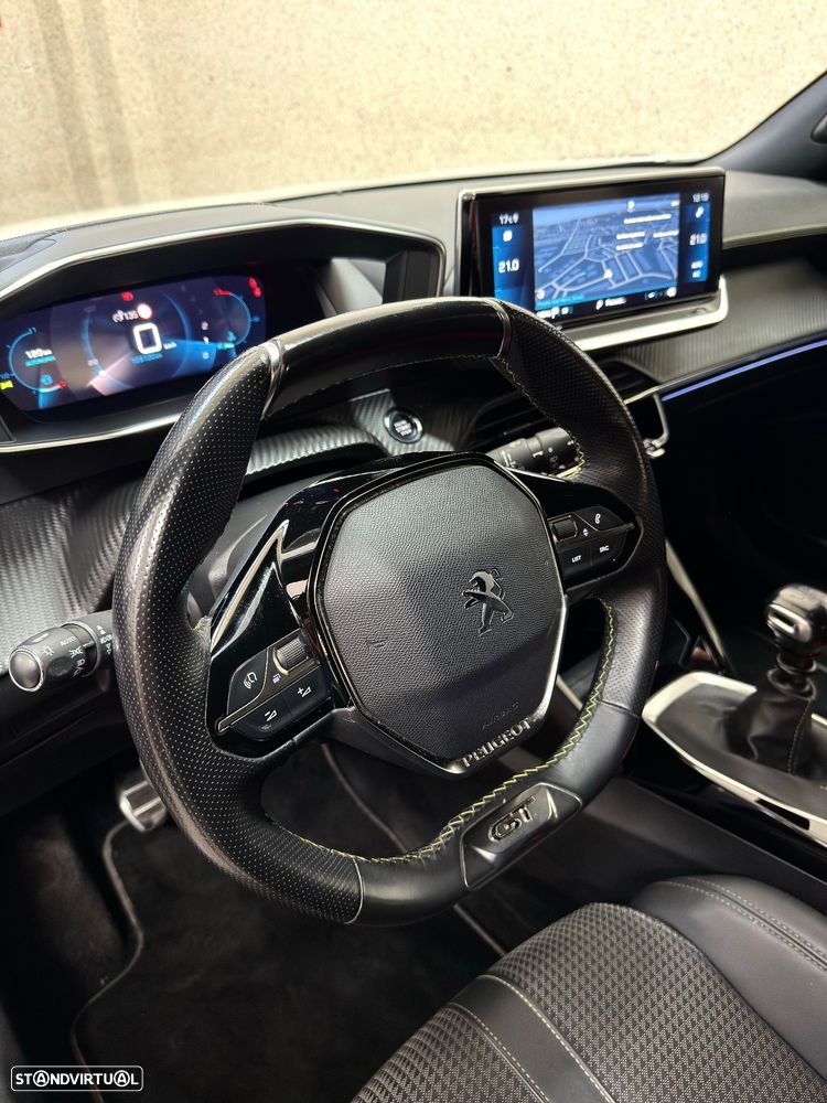 Peugeot 2008 PureTech 130 GT - 15