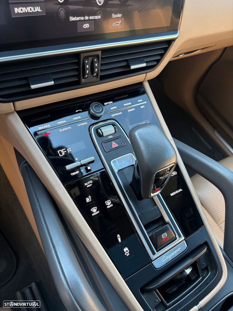 Porsche Cayenne Coupé E-Hybrid Platinum Edition - 19