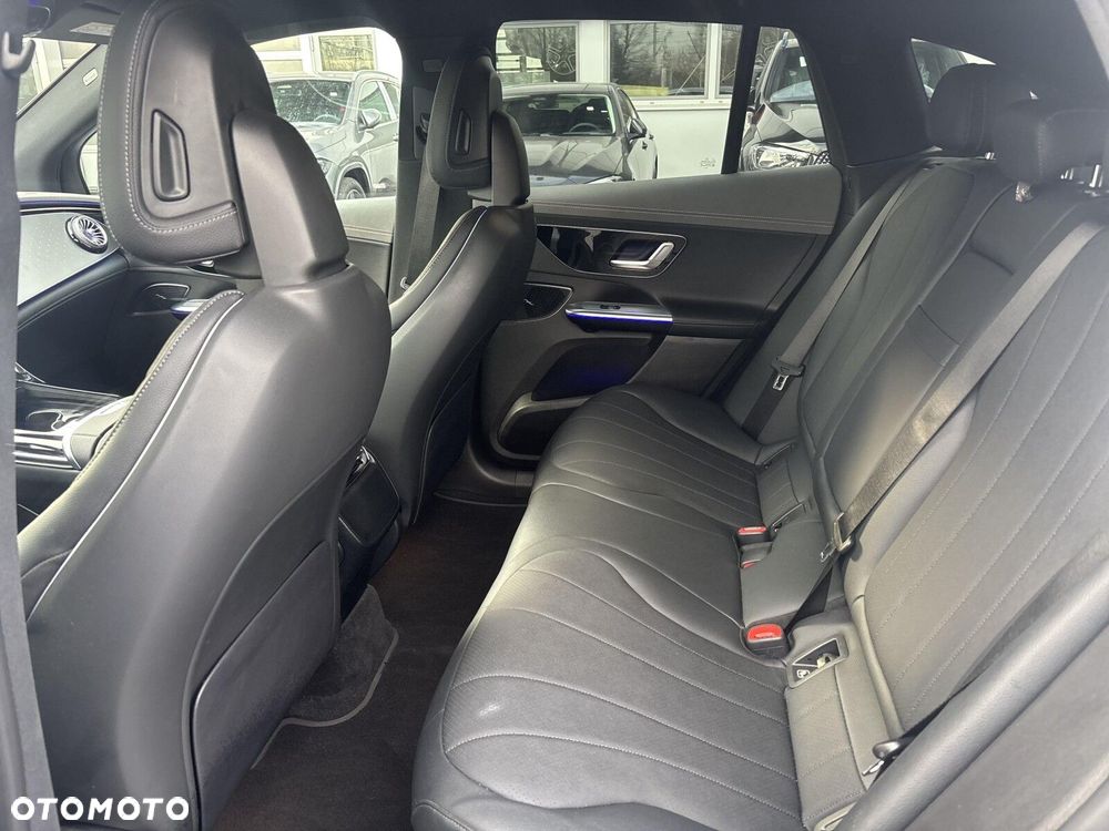 Mercedes-Benz EQE - 24