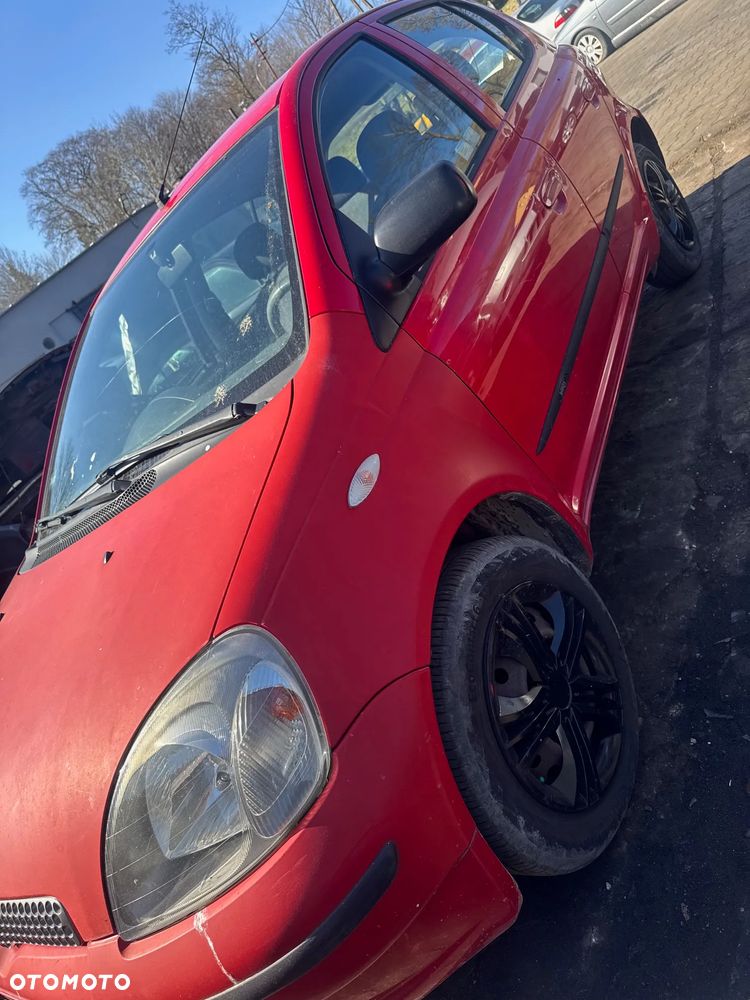 TOYOTA YARIS I na części - 2