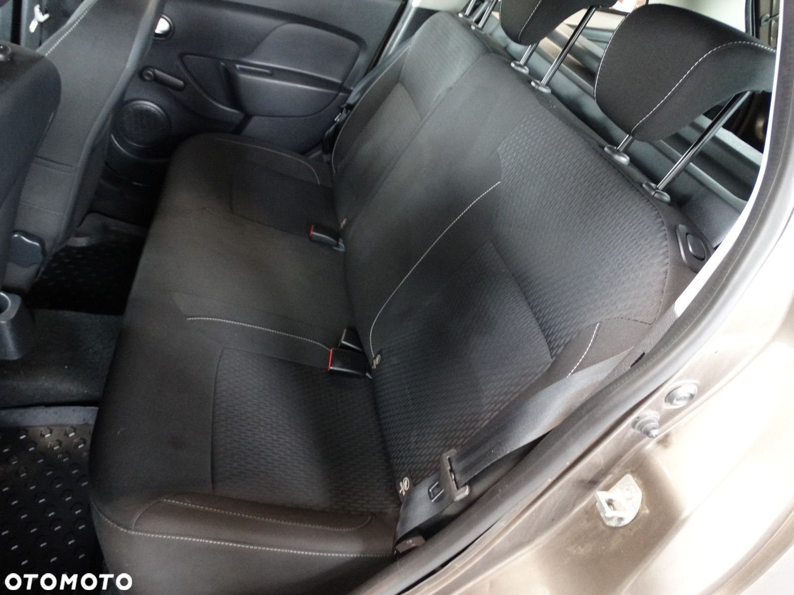 Dacia Logan - 11