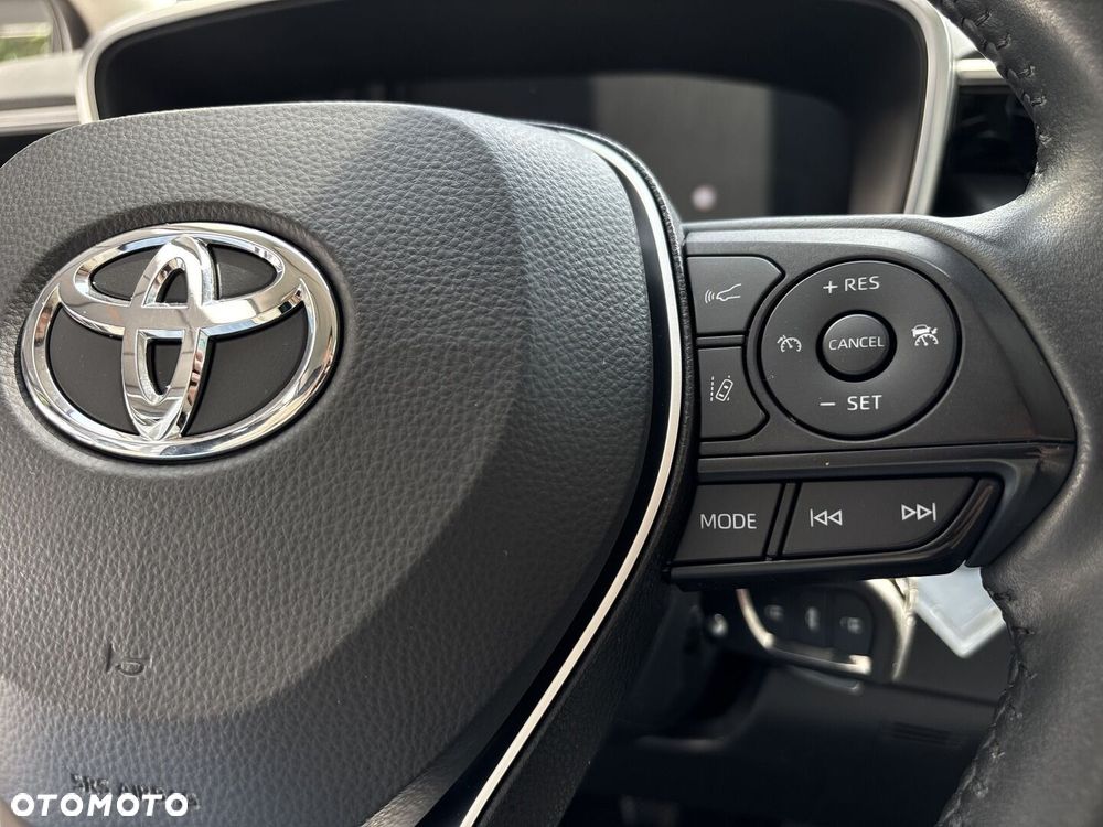 Toyota Corolla - 24