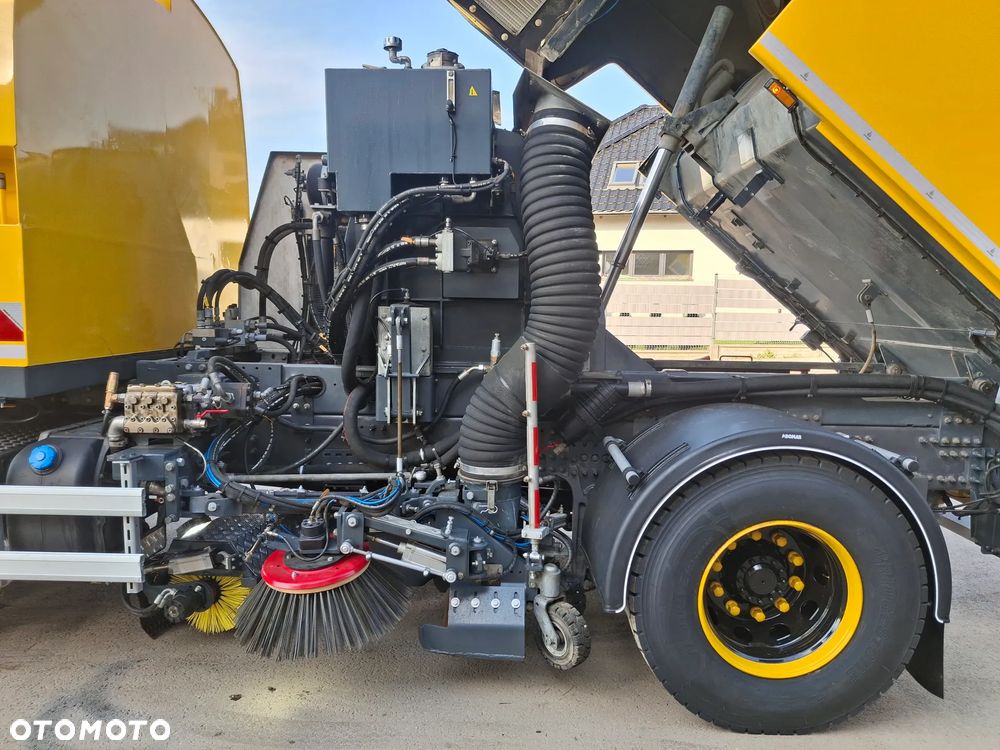 Volvo FMX 420 Zamiatarka BROCK VS 7 TECH Euro 6 PM2.5/10 Karcher 100 BAR Listwy Ciśnieniowe Mycie Asfaltu W Szerokim Zakresie Szczotki L/R 2145 MTH Kamery 360 2021R Dodatkowy Zbiornik Wody Webasto - 22