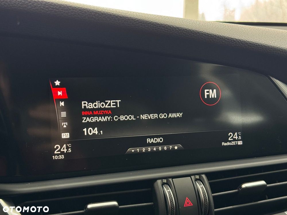 Alfa Romeo Giulia 2.0 Turbo Veloce Q4 - 25