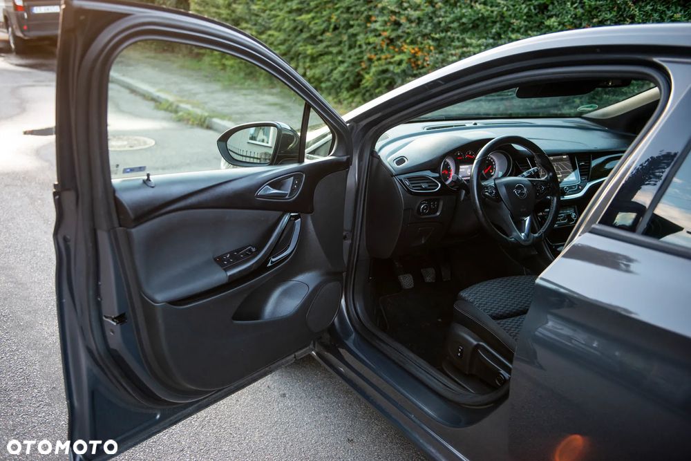 Opel Astra 1.4 Turbo Edition - 17