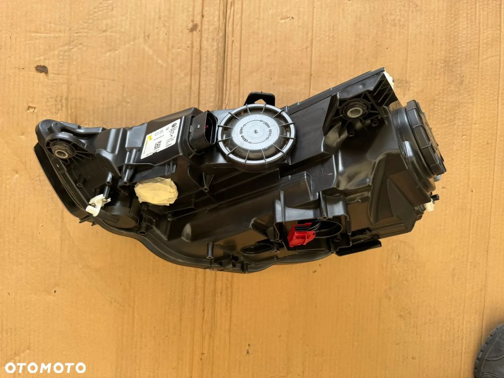 Audi A3 8V reflektor prawy xenon USA - 3