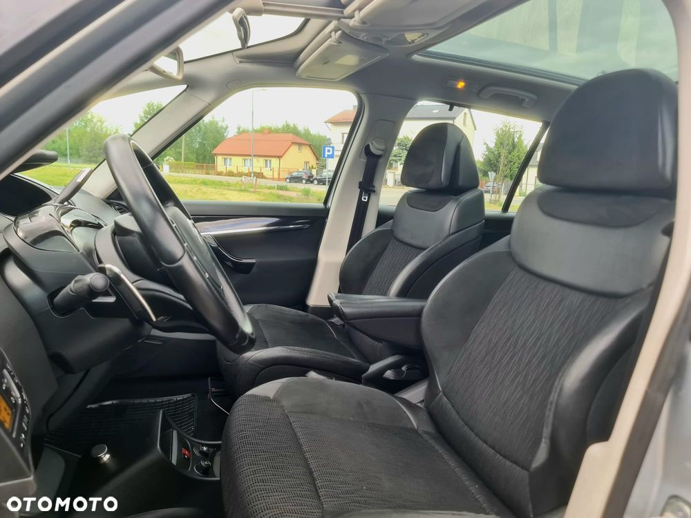 Citroën C4 Picasso THP 150 EGS6 Exclusive - 22