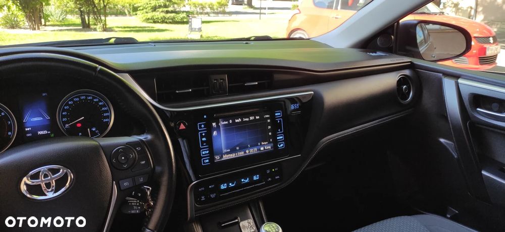 Toyota Corolla 1.6 Premium - 34