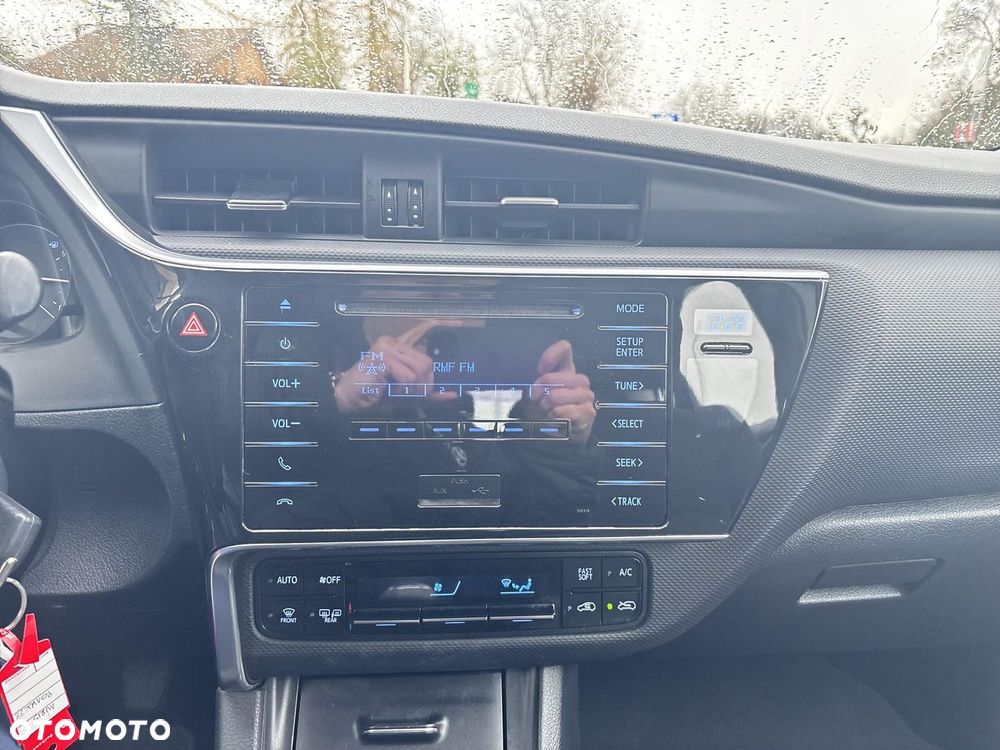 Toyota Auris 1.33 VVT-i Active - 21