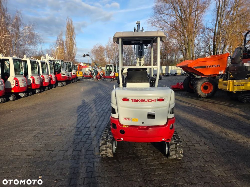 Takeuchi Minikoparka Koparka Gąsienicowa Takeuchi TB225 OKAZJA !! Nowa maszyna - 3