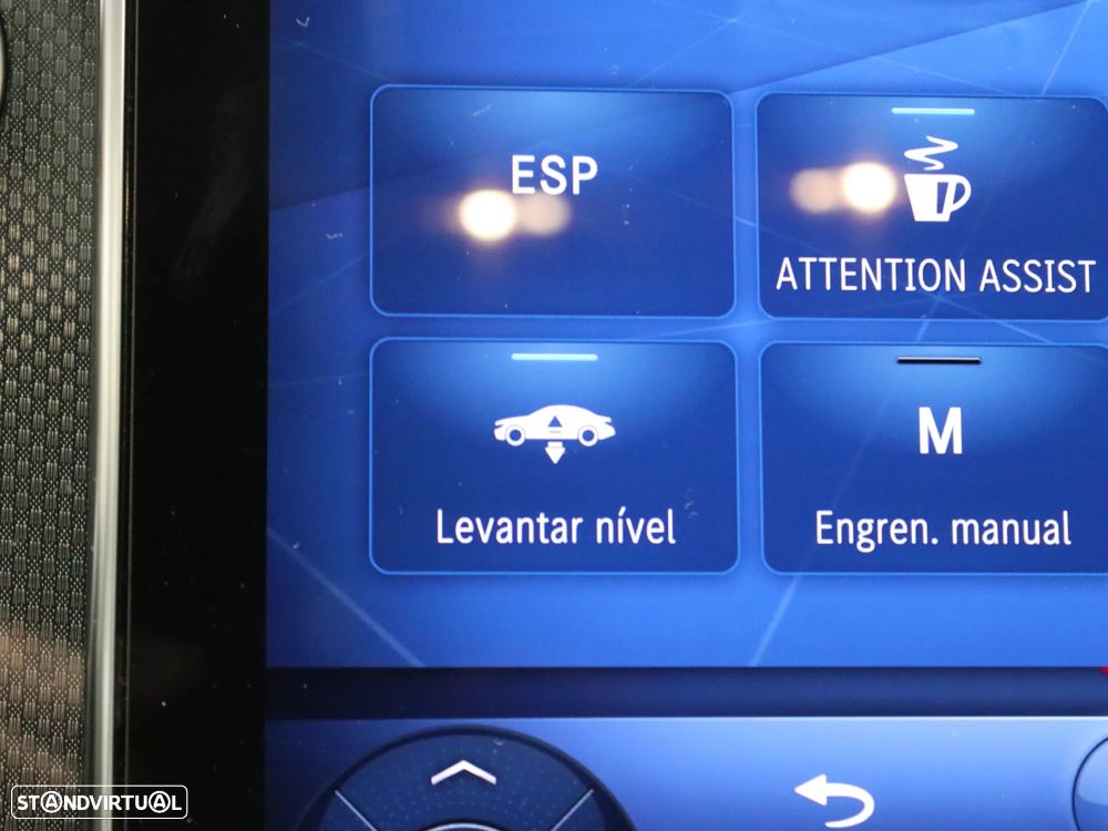 Mercedes-Benz GLC 300 de Coupe 4Matic - 41