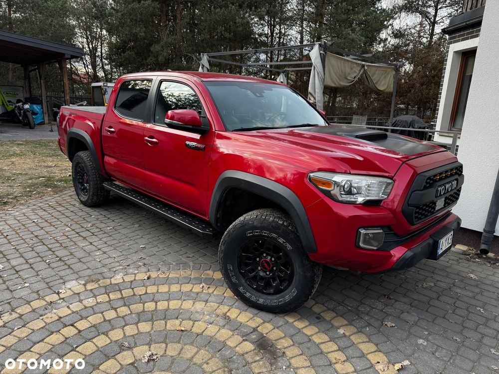 Toyota Tacoma - 2