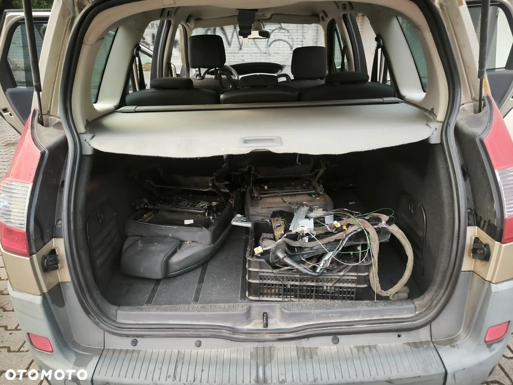 Renault Grand Scenic 1.9 dCi FAP Exception - 7