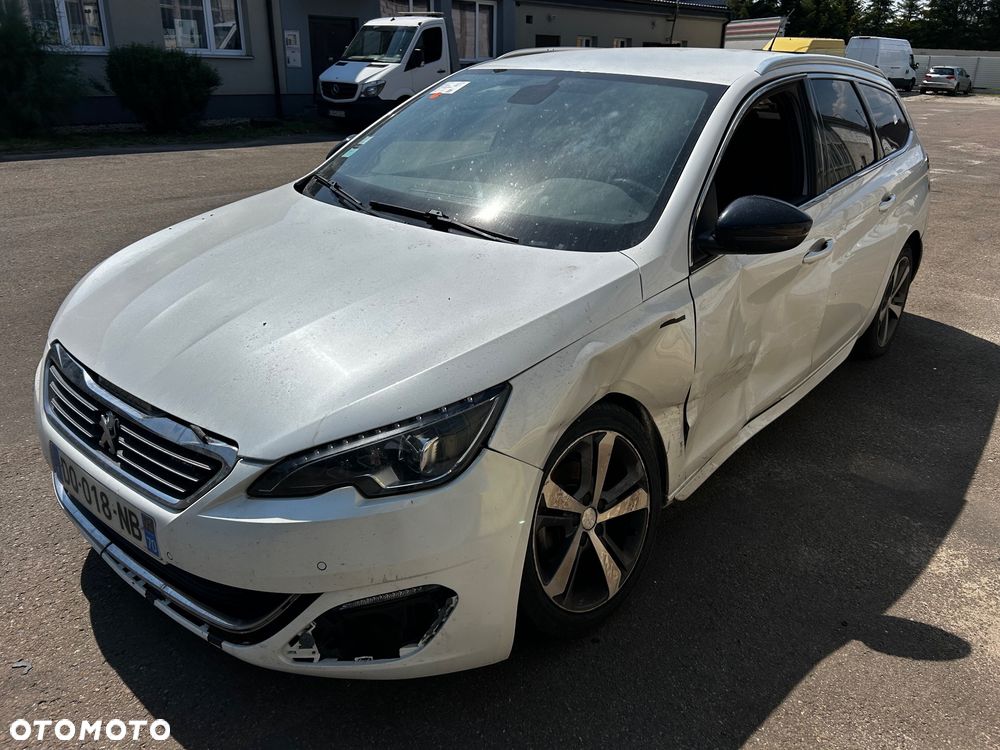 Peugeot 308 - 8