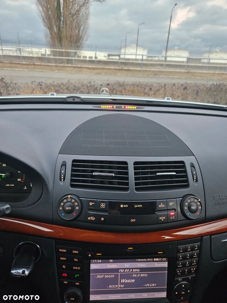 Mercedes-Benz Klasa E 280 CDI 4-Matic Avantgarde - 20