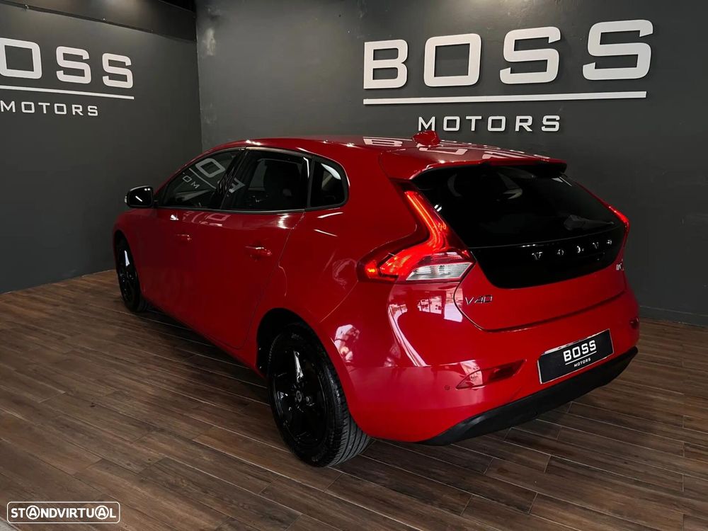 Volvo V40 - 9
