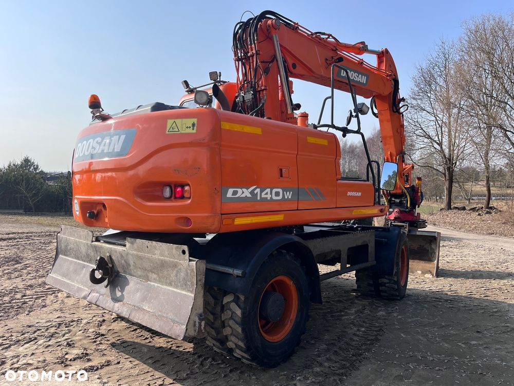 Doosan DX140W - 8