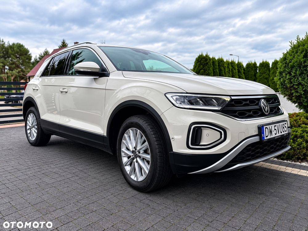 Volkswagen T-Roc 2023 photo 2