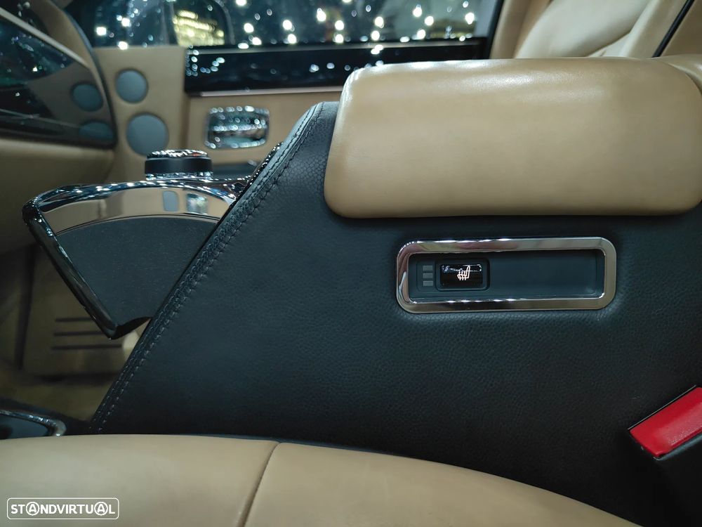 Rolls Royce Phantom 6.8 V12 - 49