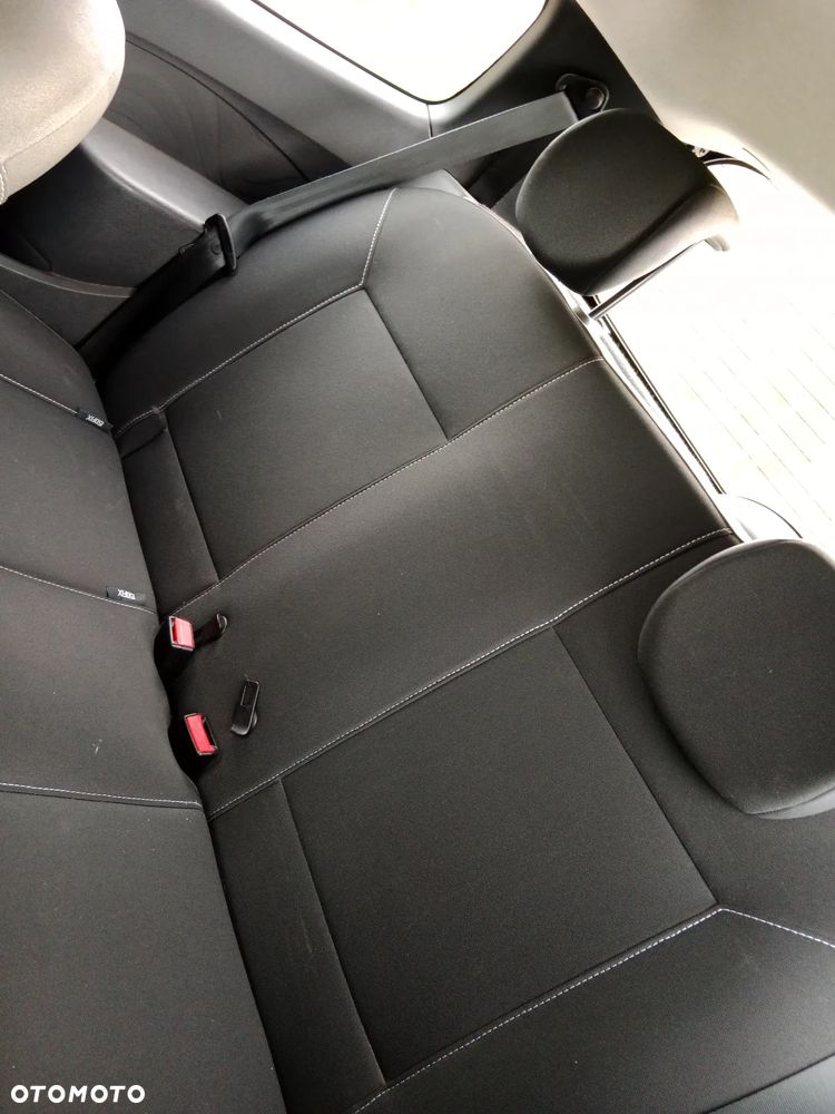 Renault Twingo 1.2 LEV 16V 75 Yahoo - 17