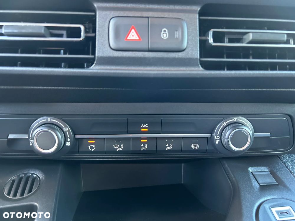 Toyota Proace City - 33