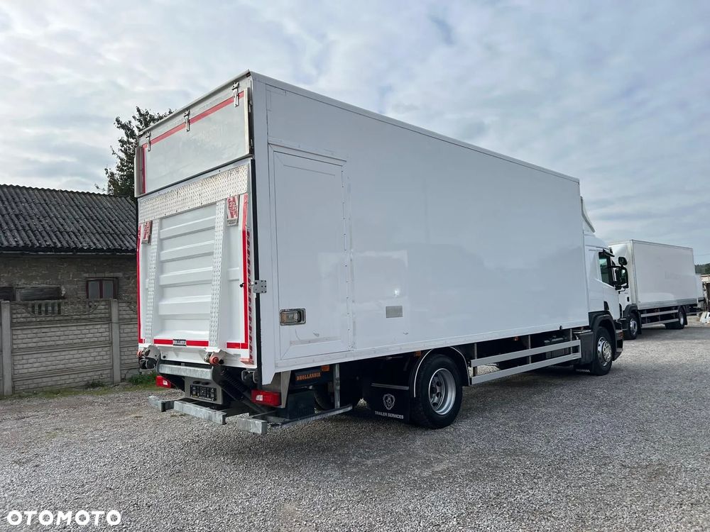 Scania P250 / Izoterma / Winda / Kabina Sypialna / - 19