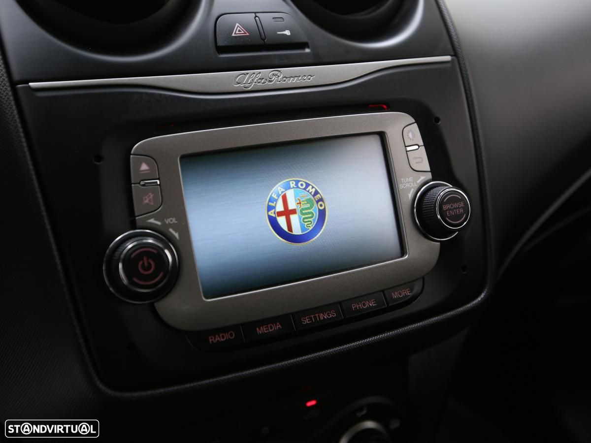 Alfa Romeo MiTo - 16