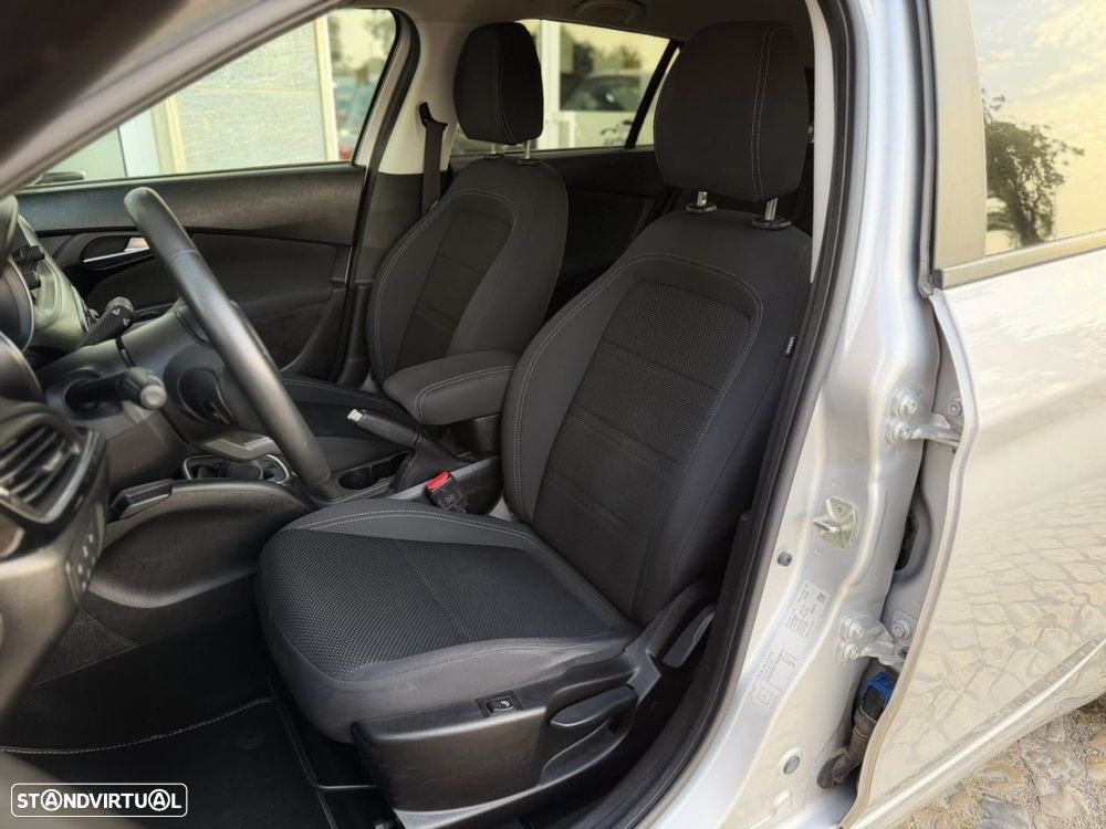 Fiat Tipo Station Wagon 1.0 GSE T3 City Life - 8