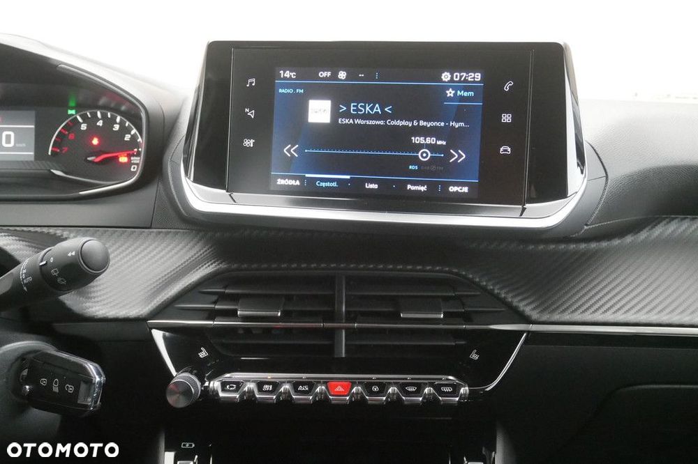 Peugeot 2008 1.2 PureTech Allure S&S - 10