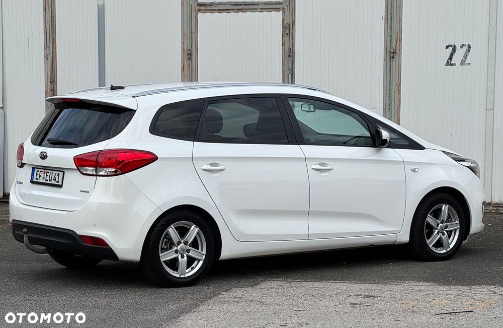 Kia Carens 1.7 CRDi 115 Dream Team Edition - 11