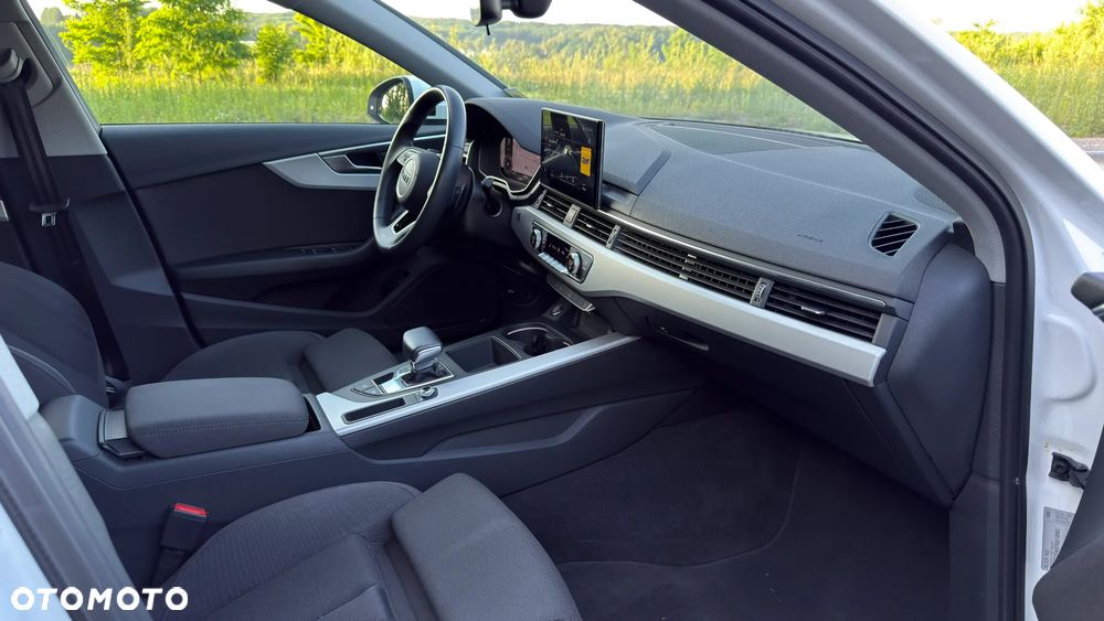 Audi A4 Limousine 35 TFSI mHEV Advanced S tronic - 19