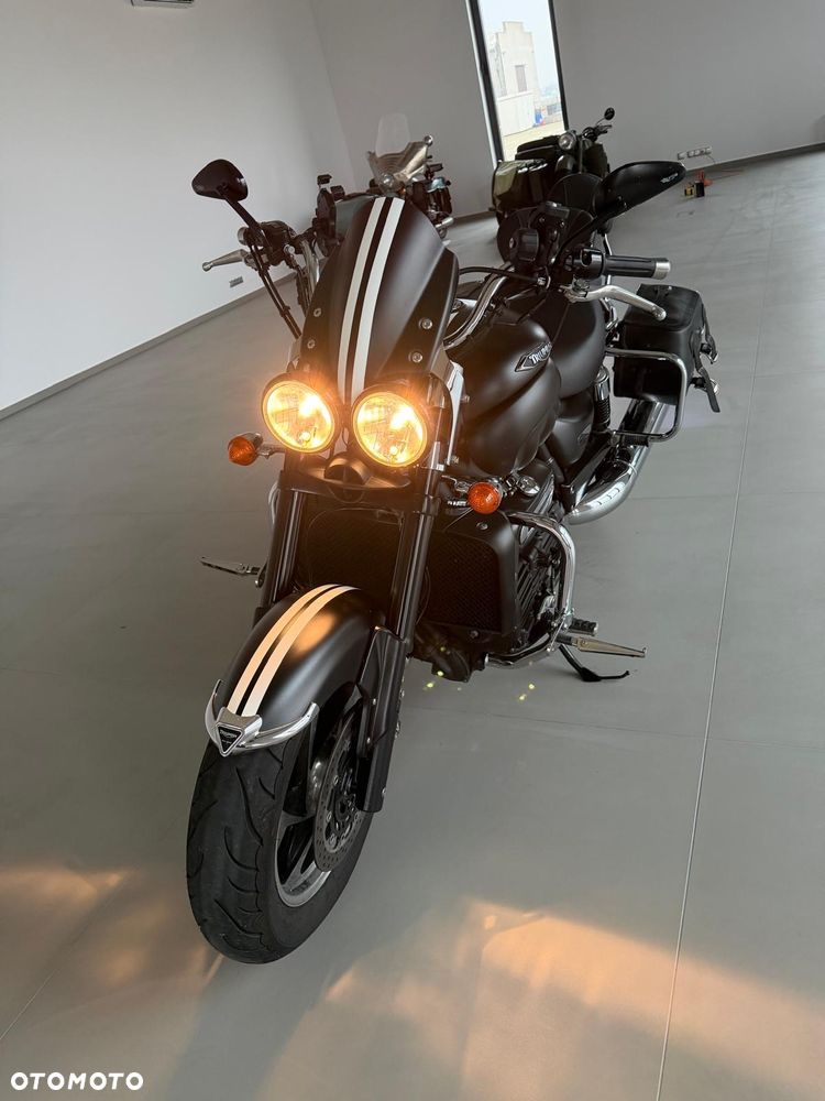 Triumph Rocket - 3