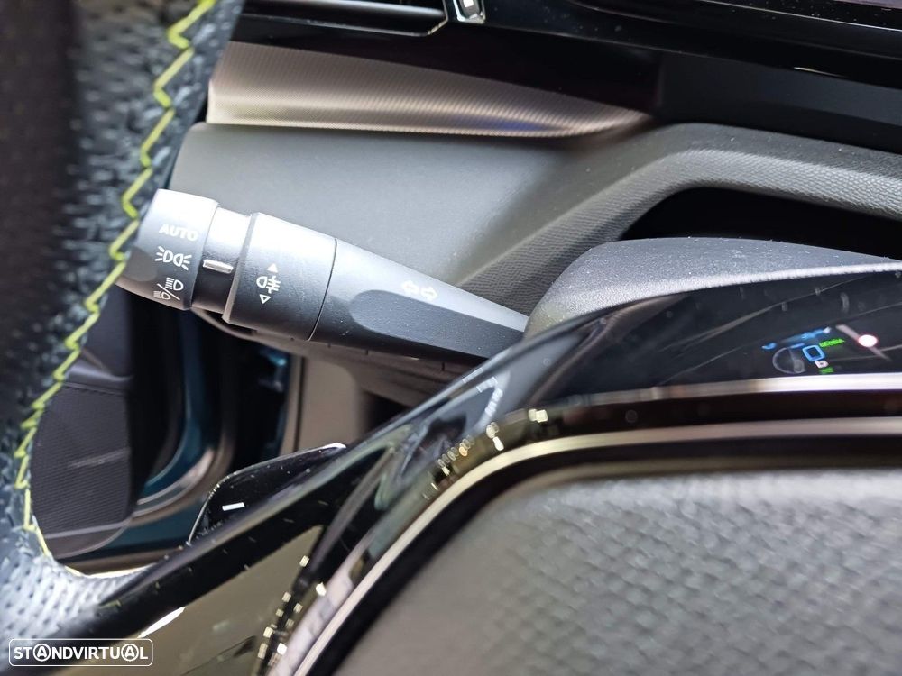 Peugeot 408 1.6 Hybrid GT e-EAT8 - 29