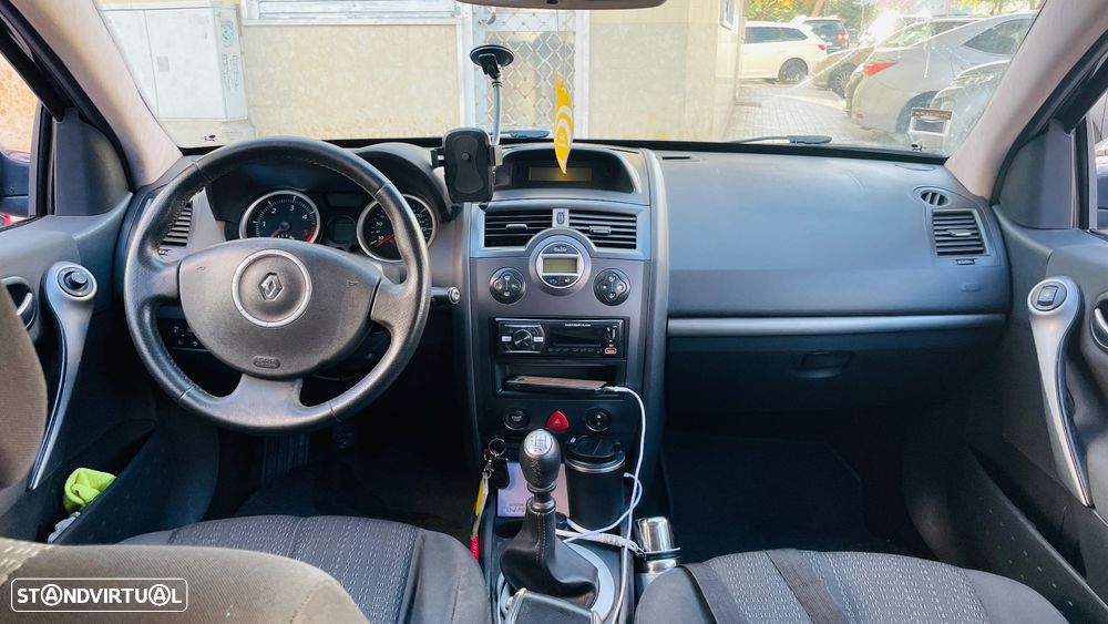 Renault Mégane Break 1.5 dCi Authentique - 9