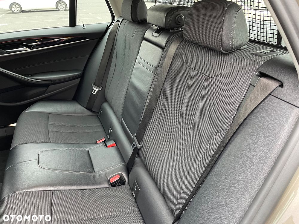 BMW Seria 5 530d Sport Line sport - 20