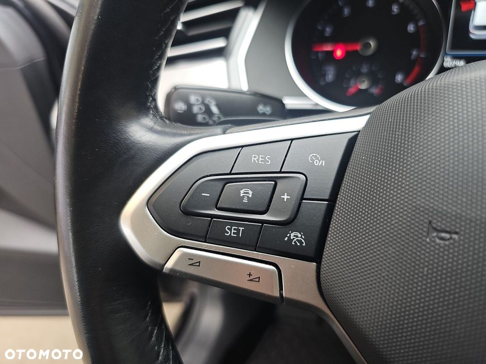 Volkswagen Passat Variant 1.5 TSI EVO Business DSG - 14